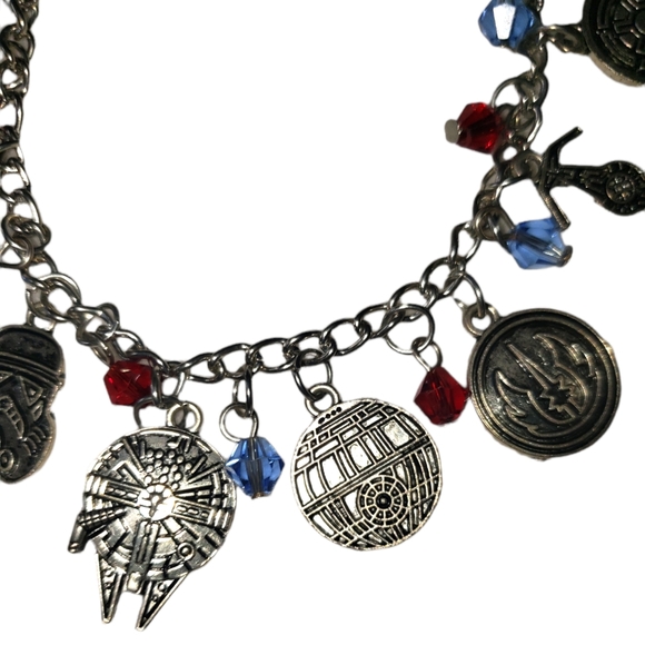 New Star Wars Charm Bracelet - Picture 2 of 7